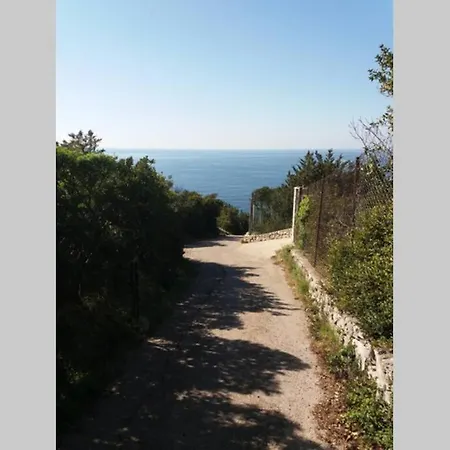 Apartment Sea Symphony. Unbeatable Location! Anacapri (Isola di Capri)